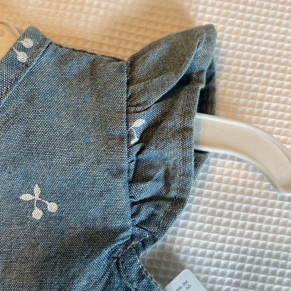 Carter’s Baby girl Jumpsuit with cherries pattern size 3 months - Picture 9 of 11